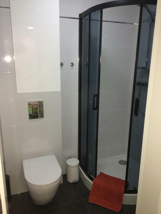 Apartament Emilia Apartment Варшава Екстериор снимка